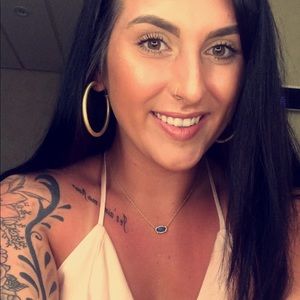 Meet your Posher, Regan